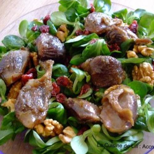 Gekonfijte tamme duivenbout op salade